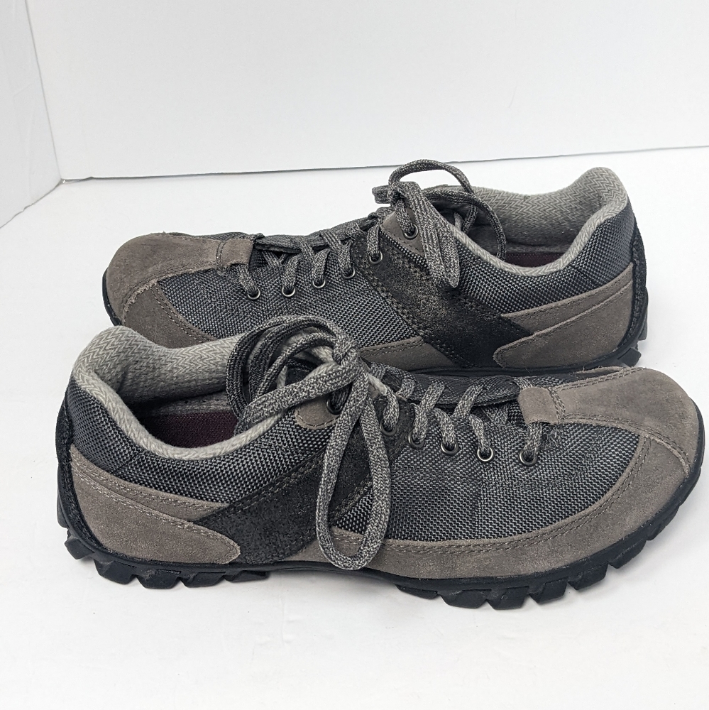 easy spirit explore sneakers
